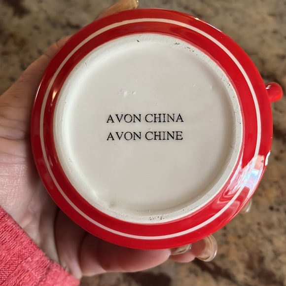 Vintage holiday coffee mug with Santa candle - Picture 3 of 6